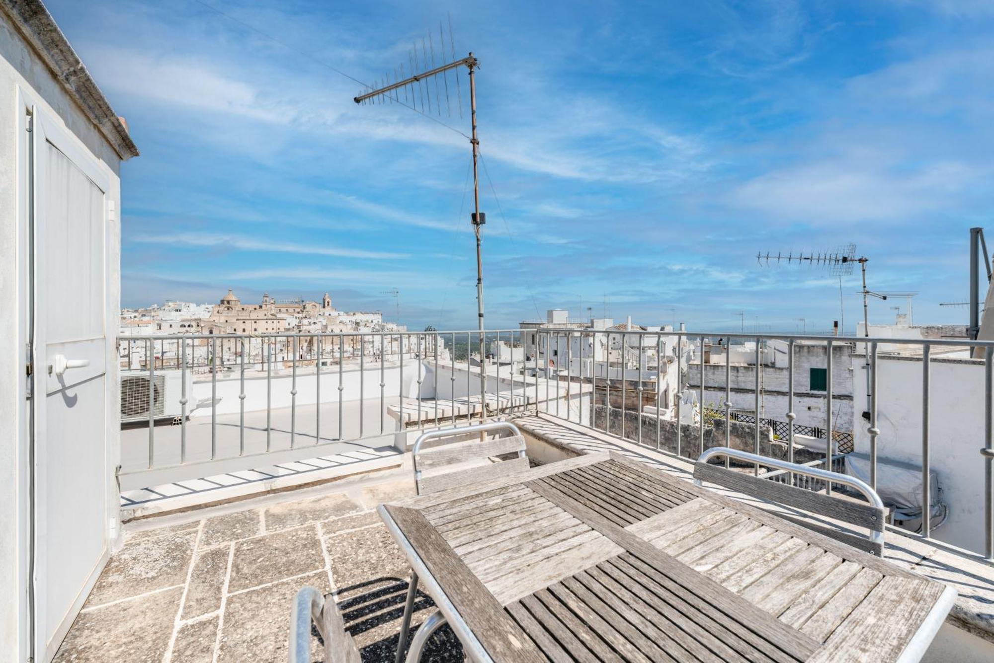 Casa Colombo & Casa Scipione By Rentbeat Ξενοδοχείο Ostuni Εξωτερικό φωτογραφία